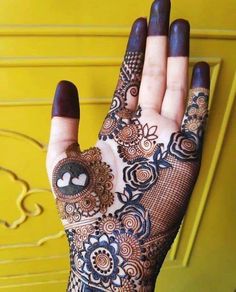 24. Heart and Roses design in Arabic Mehndi for brides