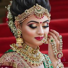 50+ Latest Bridal Eye Makeup Looks for 2022 Indian Brides