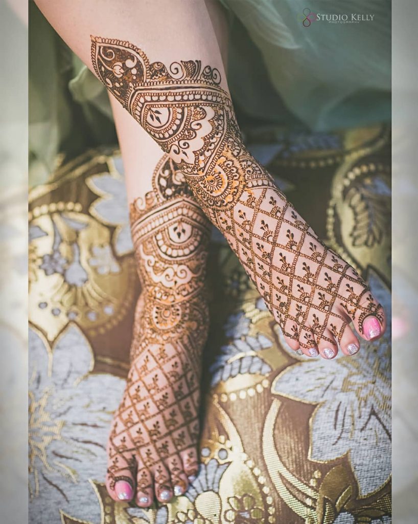 bridal leg mehndi designs