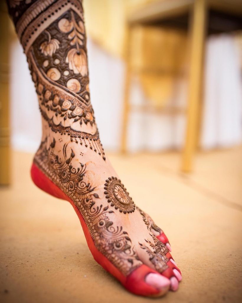 Latest bridal mehndi designs