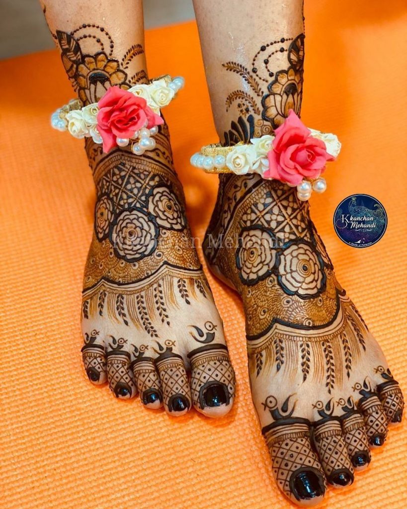 Best leg mehndi design