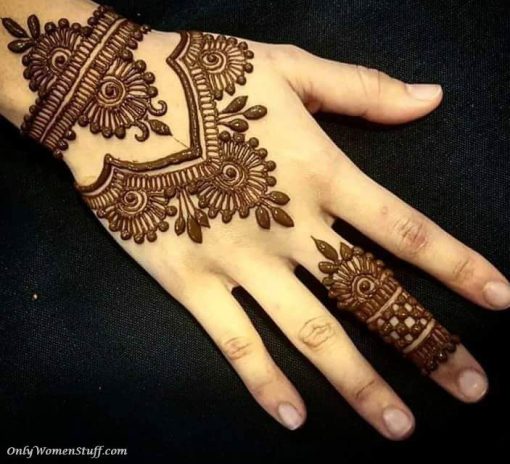 15+ Unique Finger Mehndi Designs That You'll Absolutely Love - Get ...