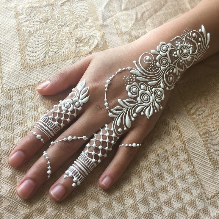 White mehndi design