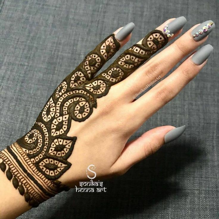 Backhand mehndi ideas