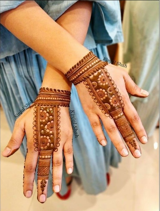 Unique mehndi design