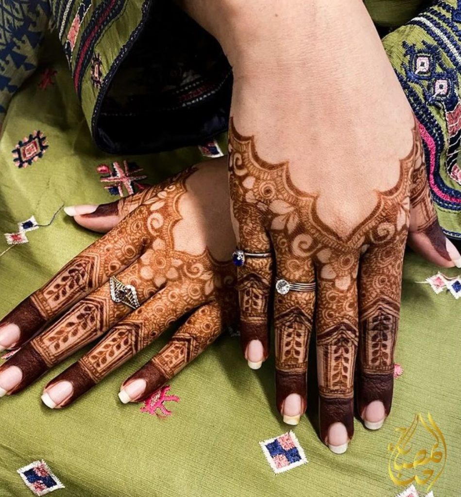 trending mehendi designs 