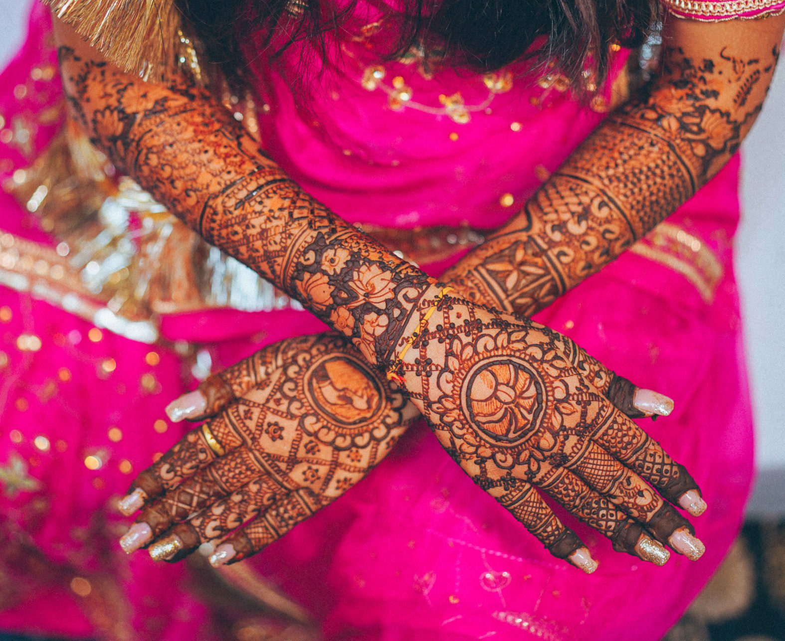 Bridal Front Hand Mehndi Designs from Shainaaz Mehendi - K4 Fashion