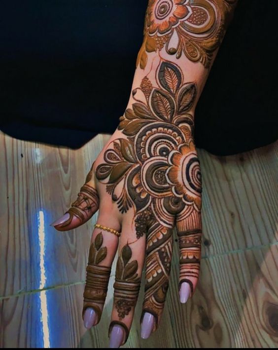 floral teej mehendi